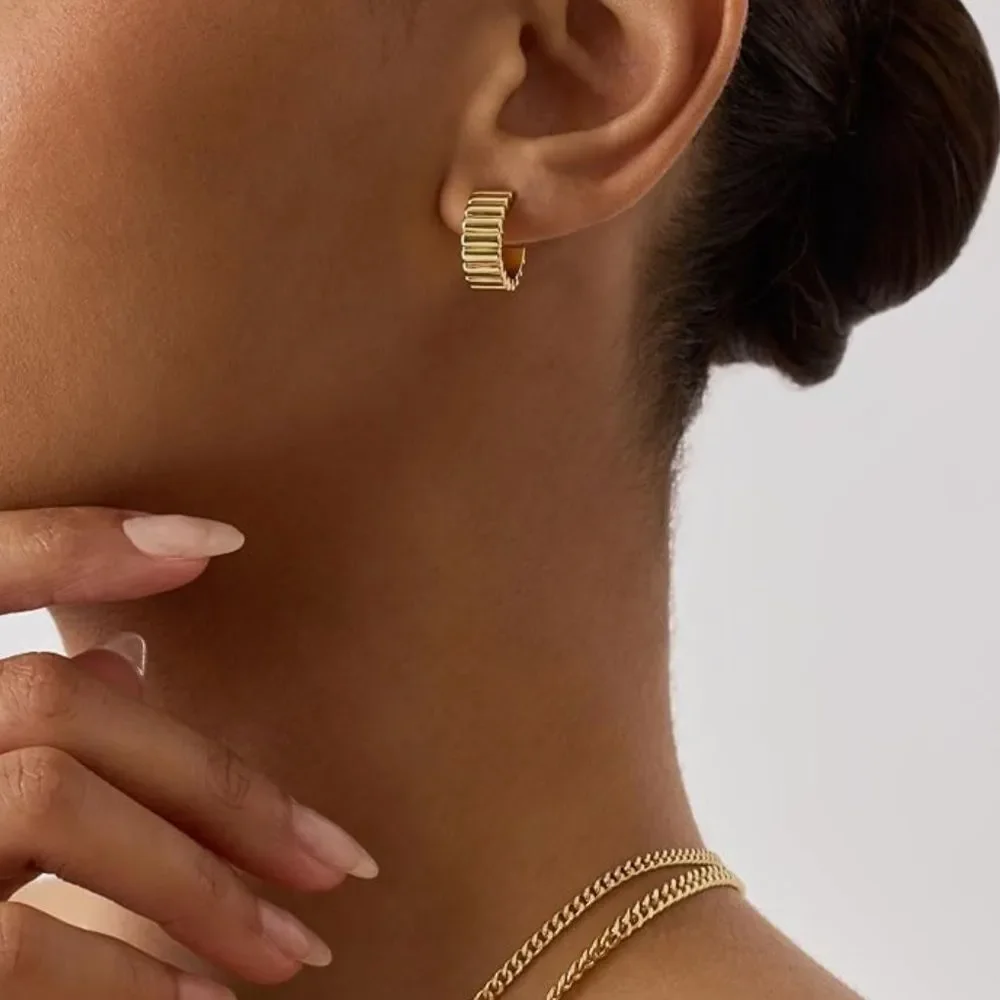 NEW 14K Gold Plated Bold Statement Hoop Earrings